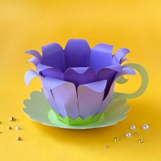 Bell Flower Cup Gift Box