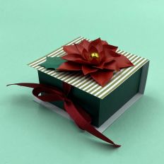 BASIC BOX WITH CHRISTMAS FLOWER