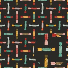 CRISS-CROSS CRACKERS INTERWOVEN THREAD LOOK – RABEA BILZ