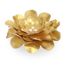 3d gold bloom flower