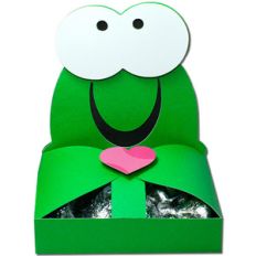 frog hug treat box