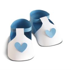 baby shoes with hearts