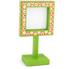 3x3 frame with stand