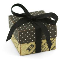 no-glue party favor box
