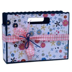 small scallop gift bag