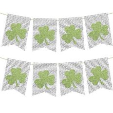 lucky clover banner