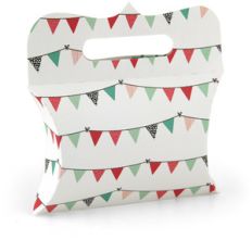 pillow box with handle bracket