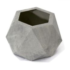 small low poly vase