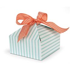 3d pyramid gift box