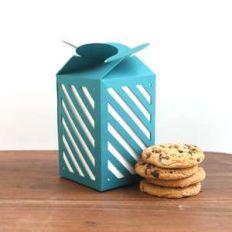 stripe circle top twist box