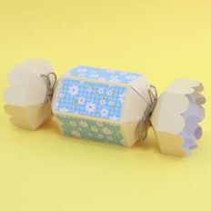 big scalloped hexagon candy box