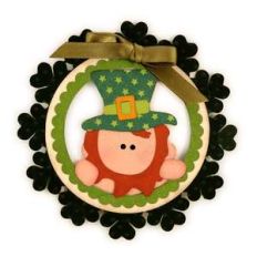 leprechaun peeking ring tag