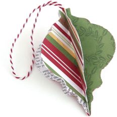 3d traditional christmas tree ornament