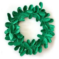 miniature boxwood wreath