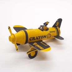 crayon orange