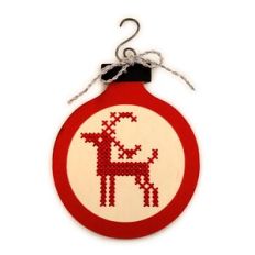 ornament round reindeer stitched