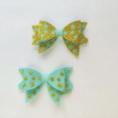 Bow with stars