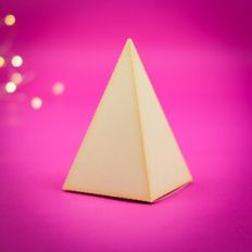 Mini pyramid box