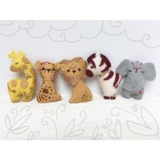 Safari 1 felt animals sewing pattern