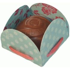 petal treat holder with ribbon holes
