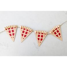 lattice pie garland