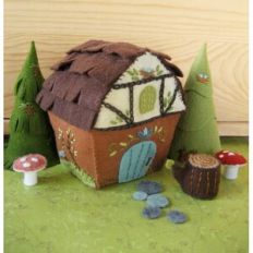 Woodland Cottage felt house sewing pattern