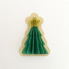 Tag Christmas tree