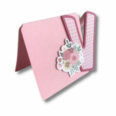 CARD V WITH FLOWERS
