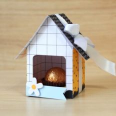 Bee candy house box