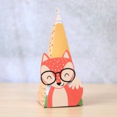 Fox Pyramid Box