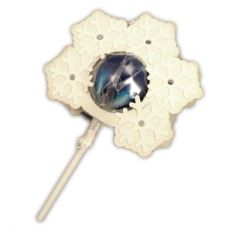 Lollipop Sleeve Snowflake Wreath
