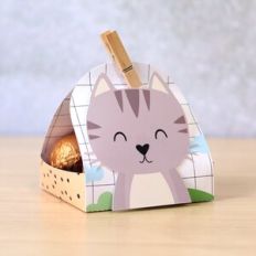 Candy box for 4