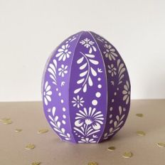 Easter egg with decor
