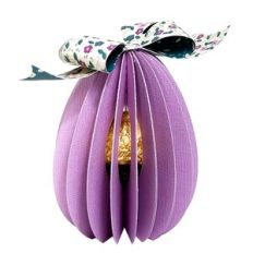 CHOCOLATE EGG HOLDER