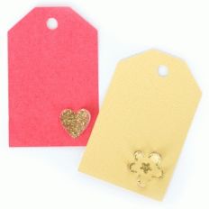 heart and flower tags