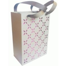 doily eyelet gift bag