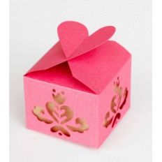 heart and scallop treat or favor box