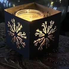 Branch like snowflake lantern candle holder