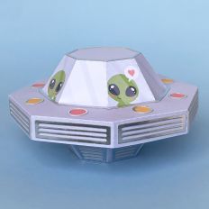 Alien Spaceship box