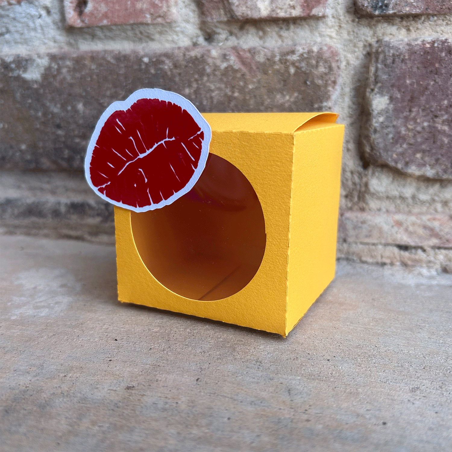 Square Gift Box With Lips